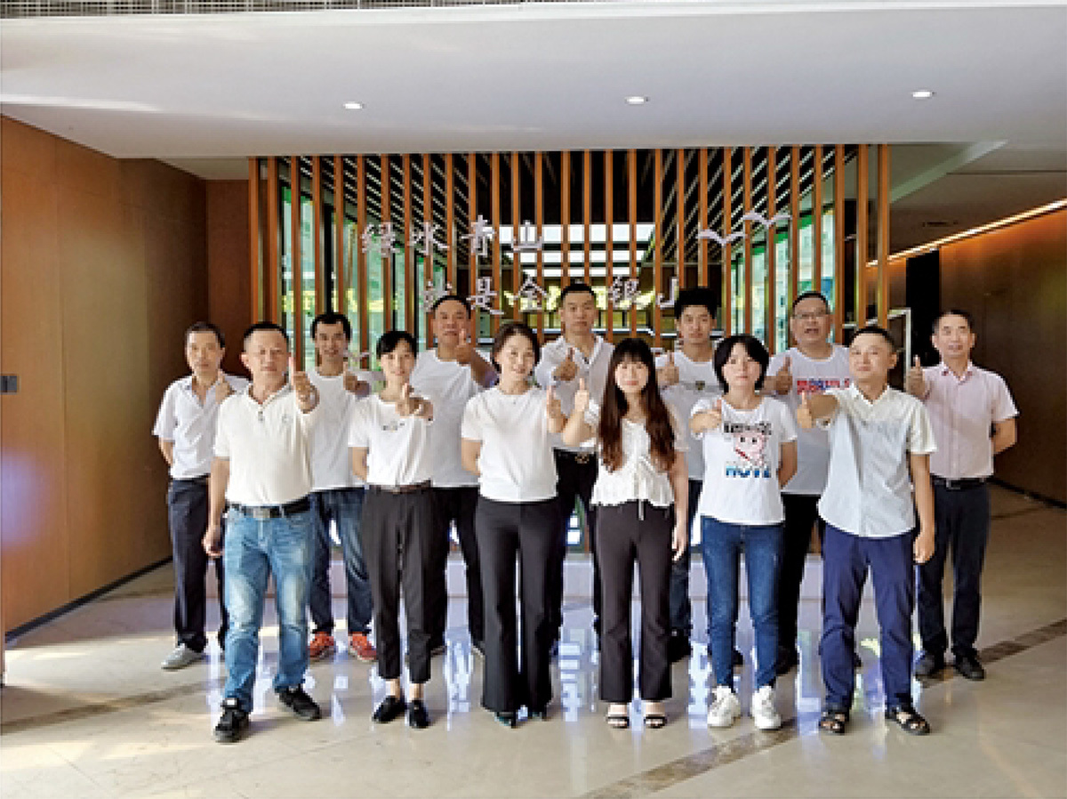 公(gong)司擁有(you)齊全的(de)配套專(zhuan)業設備(bei)，軟硬件(jian)設施