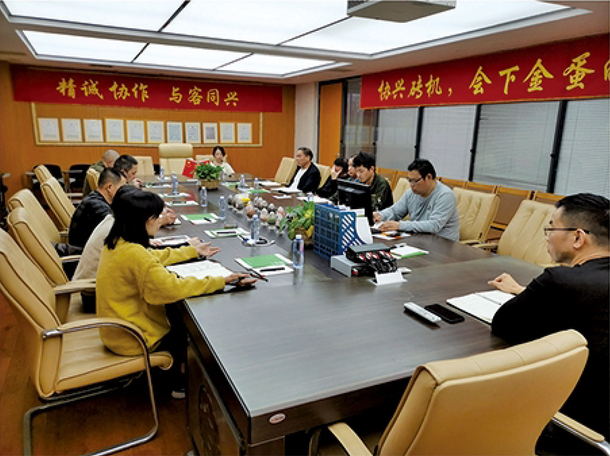 協興機(ji)械追求(qiu)更好和(he)更優秀(xiu)